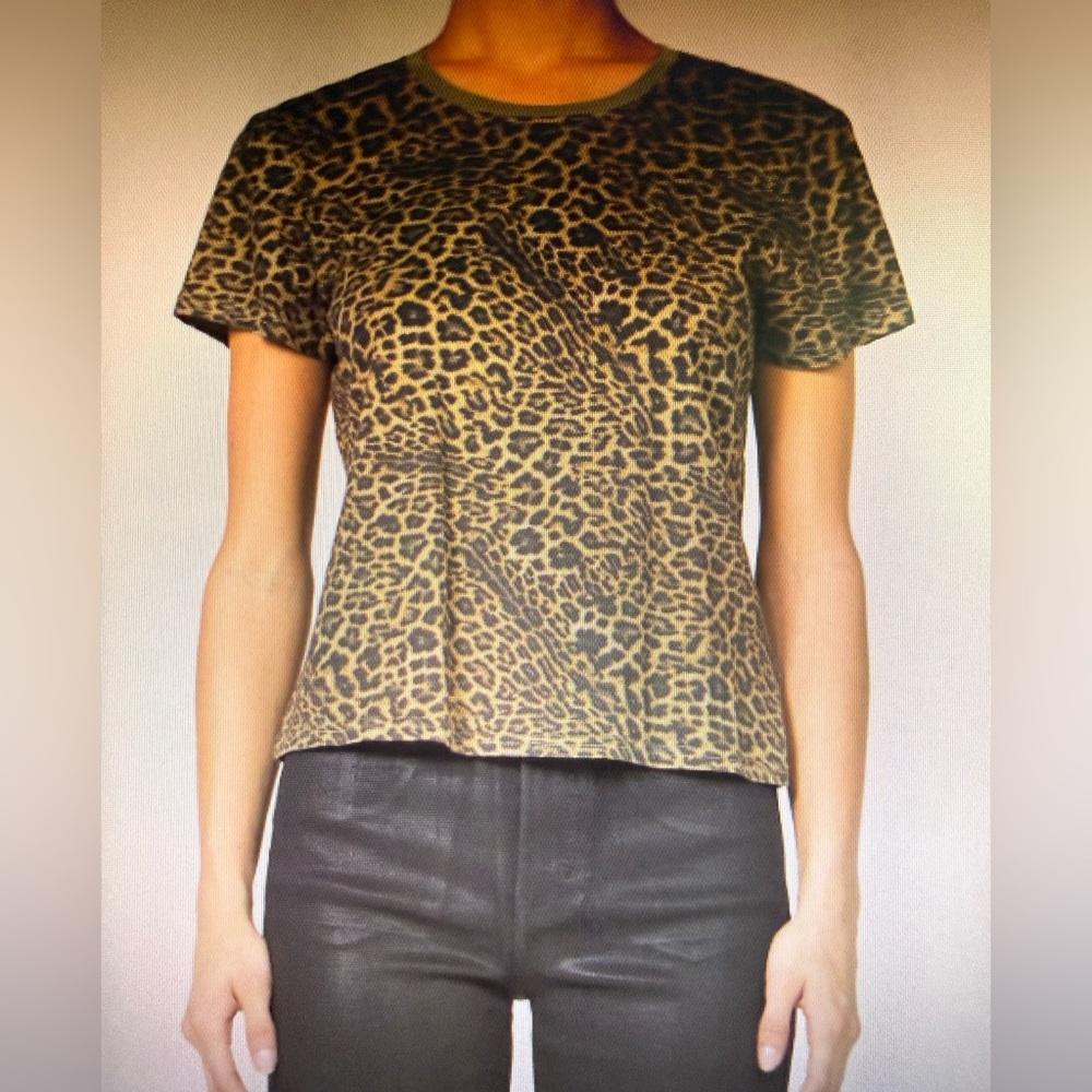 Dear John Leopard Print olive trim Short Sleeve unity novelty tee shirt Small